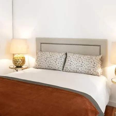 Apartamento New! Charm That'S Difficult To Resist. W/ Garage. *